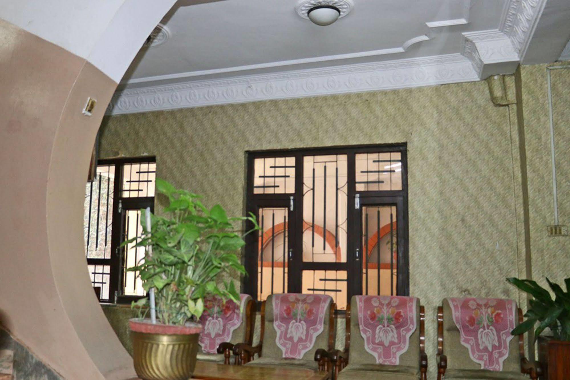 Hotel Holiday Taj Κατμαντού Εξωτερικό φωτογραφία